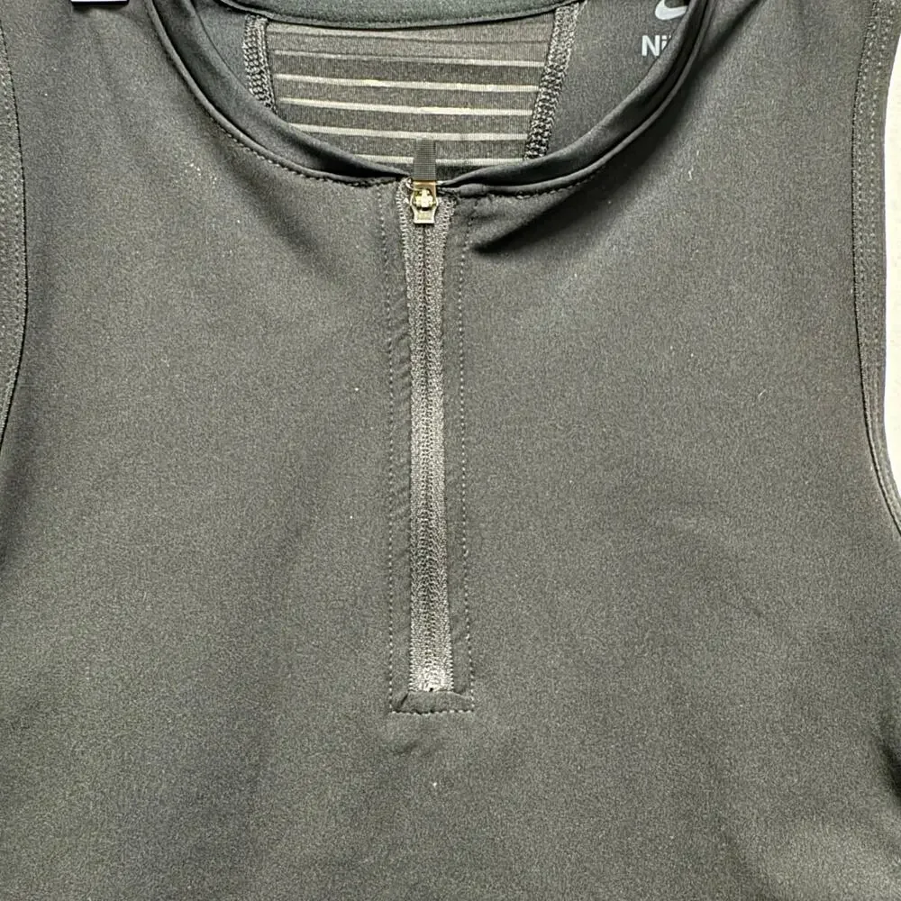 Nike Pro Dri-FIT Women’s Training Crop Top Black Half Zip Sleeveless M NWT Gym